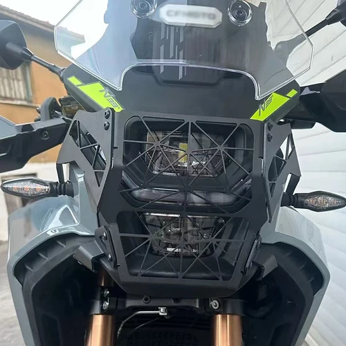 Imagen 1 del producto Cubierta de protección de luz delantera de faro delantero de motocicleta 450MT para CFMOTO CF MOTO 450 MT 2024 2025 2026 Protector de rejilla de faro