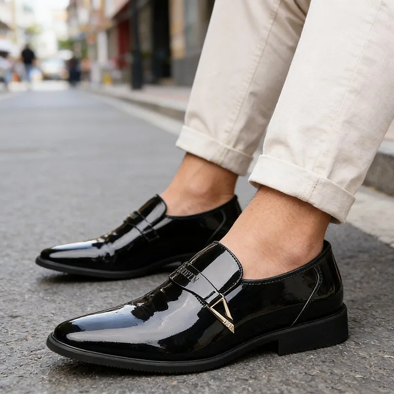 

1pair Large Size Waterproof Men's Shoes Business Dress Shoes Shiny Casual Youth Versatile Shoes Size 39-47