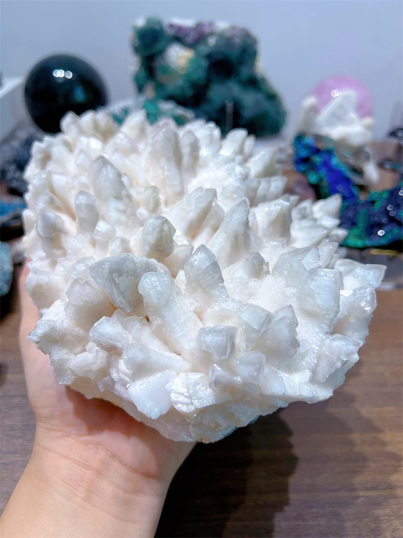 Natura Crystal Stone White Calcite With Rain Bow Specimen Free Form  Carving Reiki Healing Stone Home Decoration Exquisite Gift