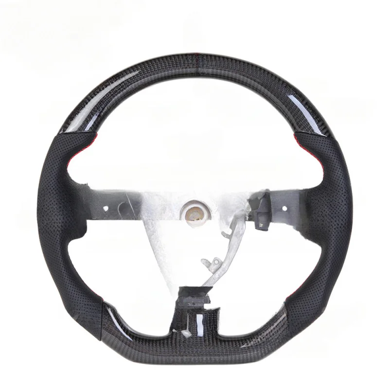 

Руль для Toyota FJ Cruiser с перфорированной кожей и карбоновыми вставками для бездорожья