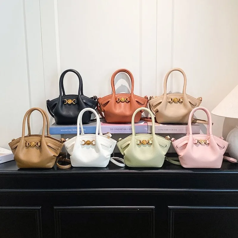 2026 Retro Pleated Bucket Bag - Luxury Vegan Leather Crossbody Purse for Women, Multi-functional Commute & Evening Companion