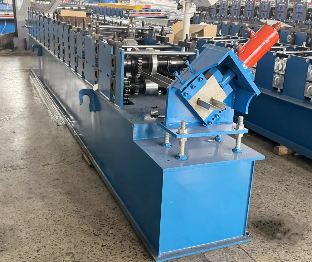 دعامة الألواح الشمسية لآلة Purlin عالية الجودة من النوع C مع ثقب كله حسب الطلب