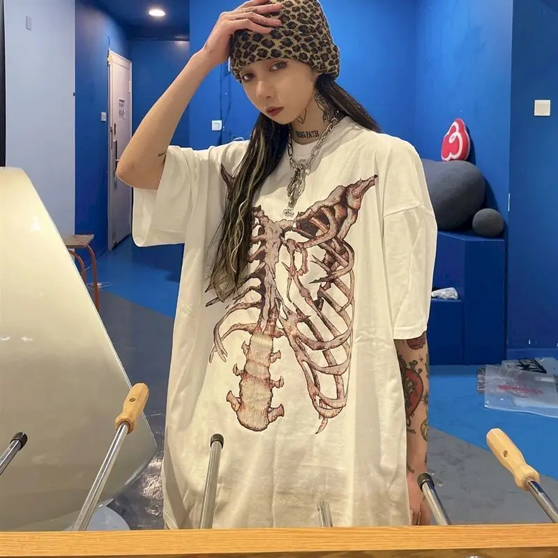 American Retro Skeleton T-shirts for Women and Men Washed Short Sleeved Tops Stir Fried Snowflakes Off Shoulder T Shirt Couple T