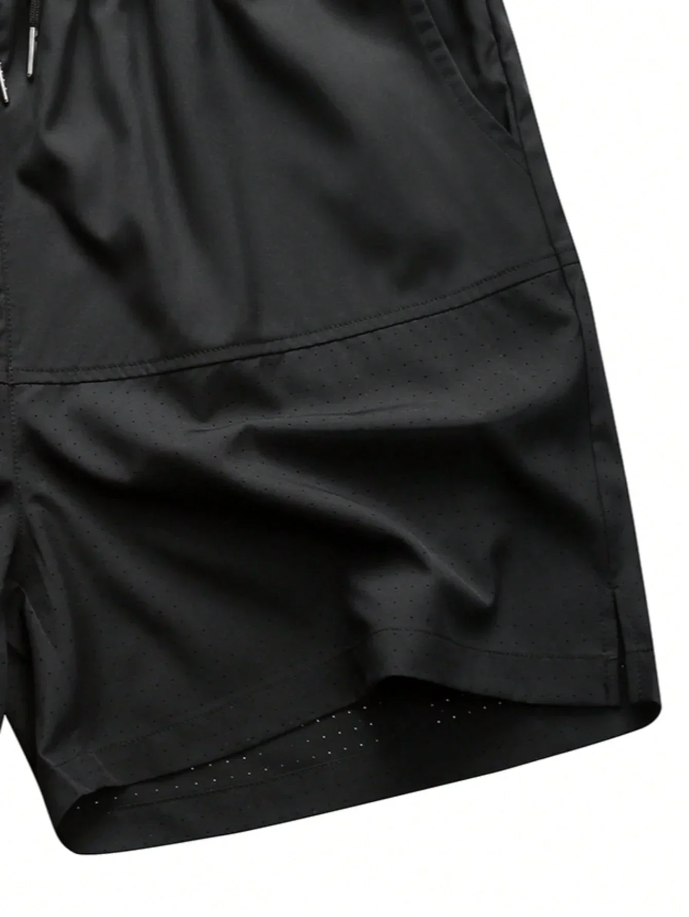 

Men's Sports Shorts Loose Fit Drawstring Waist Perforated Mesh Summer Outdoor Running Training