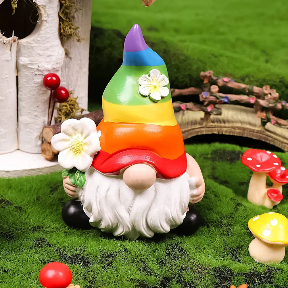 Lovely Resin Gnome Statue for Garden Lawn Pond Window Sill Outdoor Table Decor with Exquisite Detail Fun Festive Christmas Party