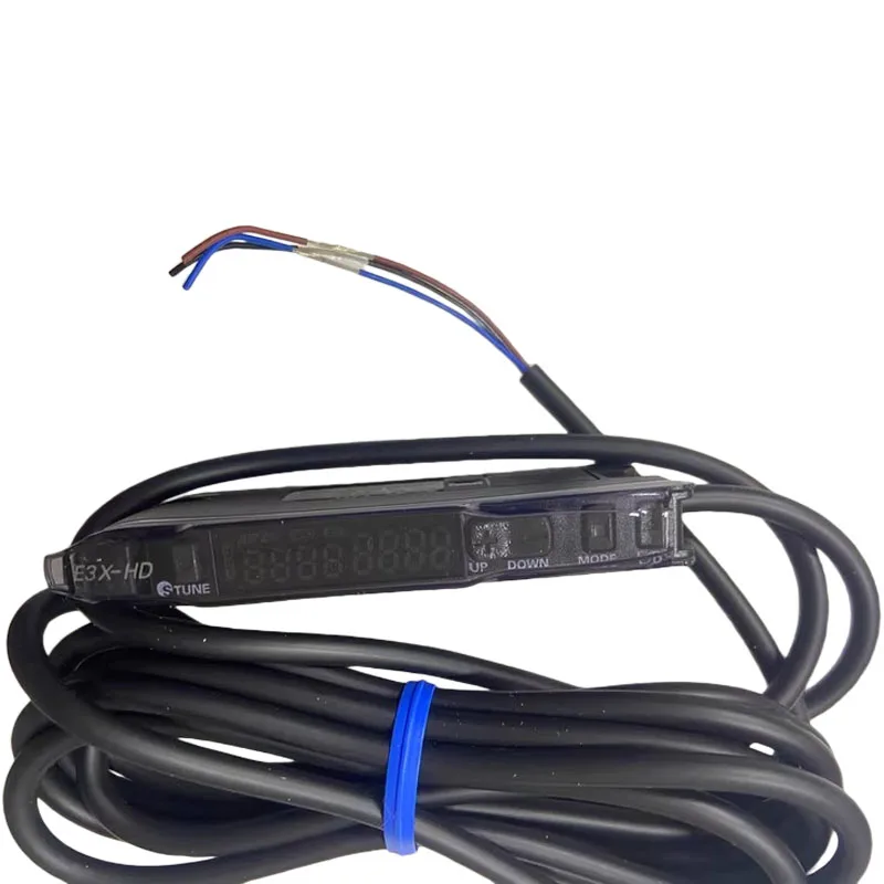 E3X-HD10 Brand new original fiber optic amplifier; fiber optic sensor,large quantity in stock, welcome to consult.