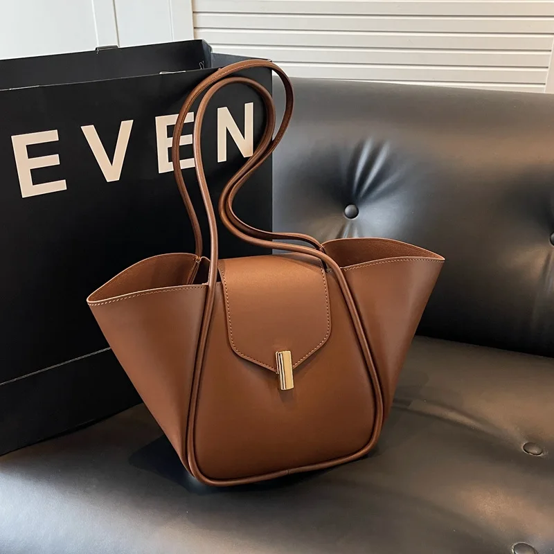 

2025 Solid Color Tote Bag, Luxe Shoulder Purse for Women, Spacious Commuter Crossbody, Minimalist Day to Night Bag, Textured