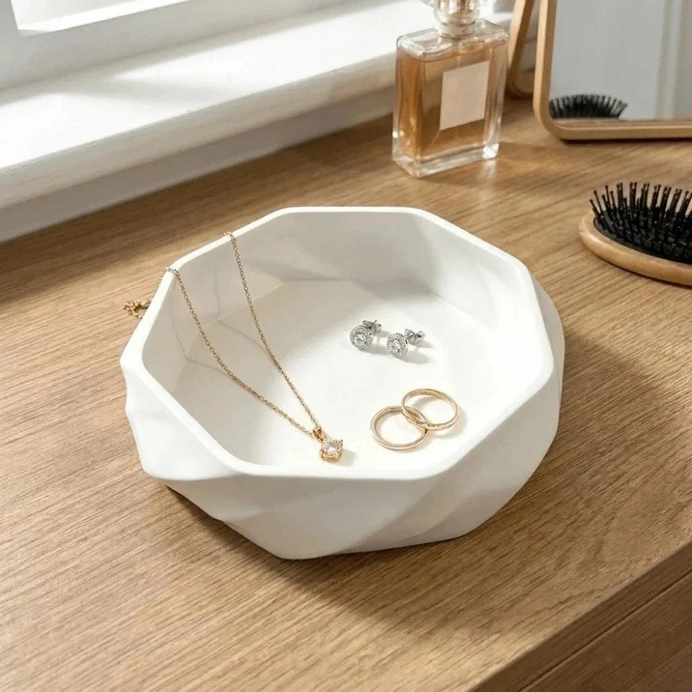 Multi-functional 3D Printed Smooth Swirl Storage Tray Matte Simple Small Item Holder Plastic Jewelry Dish Vanity Table