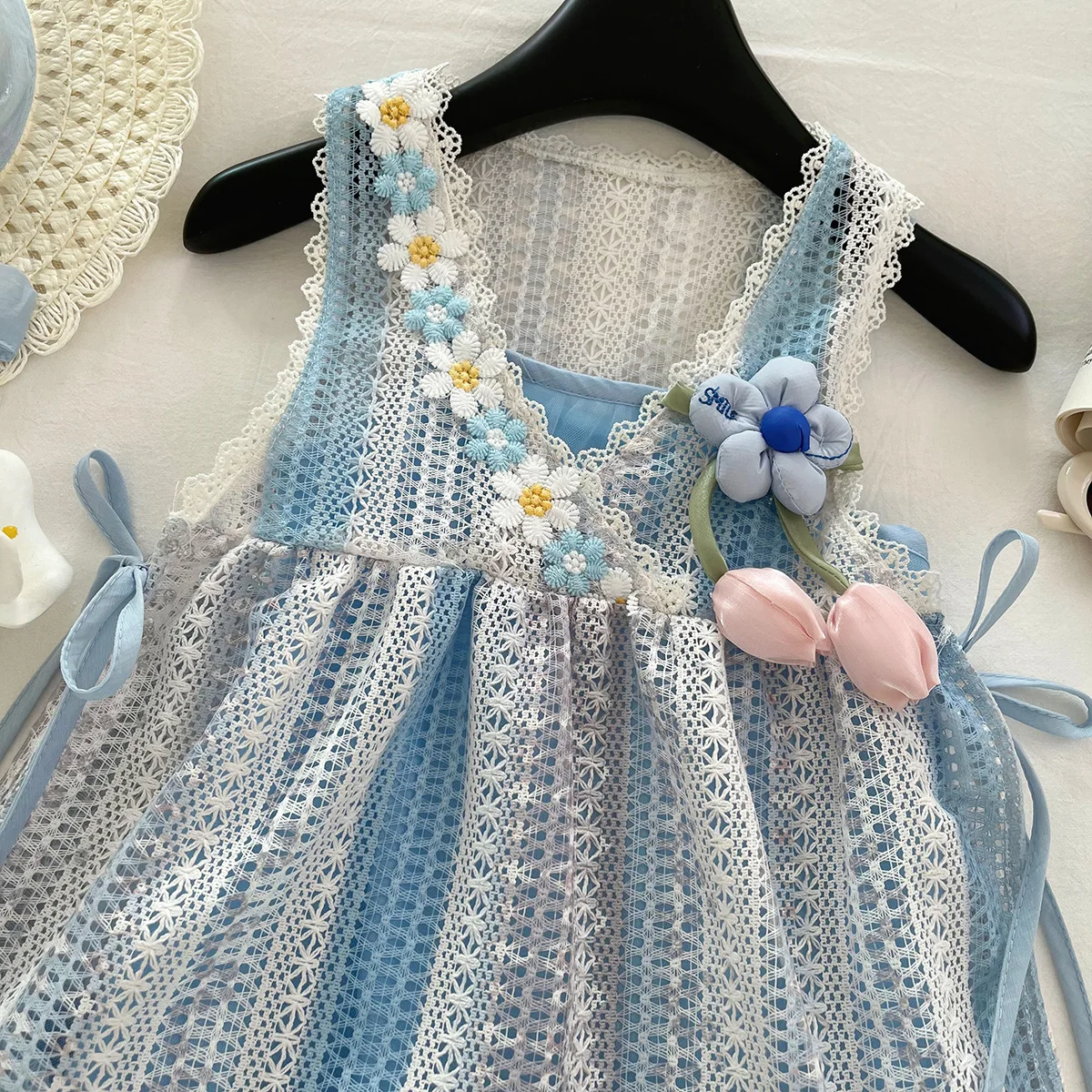 Girls Dress Spring Summer New Korean Version Three-dimensional Flower Hollow Mesh Dress Casual and Fashionable Wear