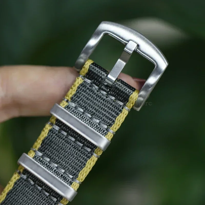 Cinturino per orologio in nylon premium 18mm 20mm 22mm per Omega per cinturino da polso militare Seiko per cinturino sportivo con cinturino morbido di ricambio Rolex