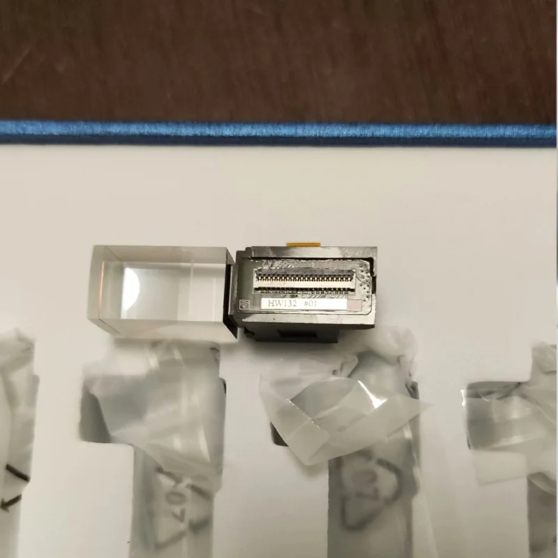 LCOS prism optical module, an accessory for AR glasses, similar to the GG smart glasses, used for eye recognition optical prism