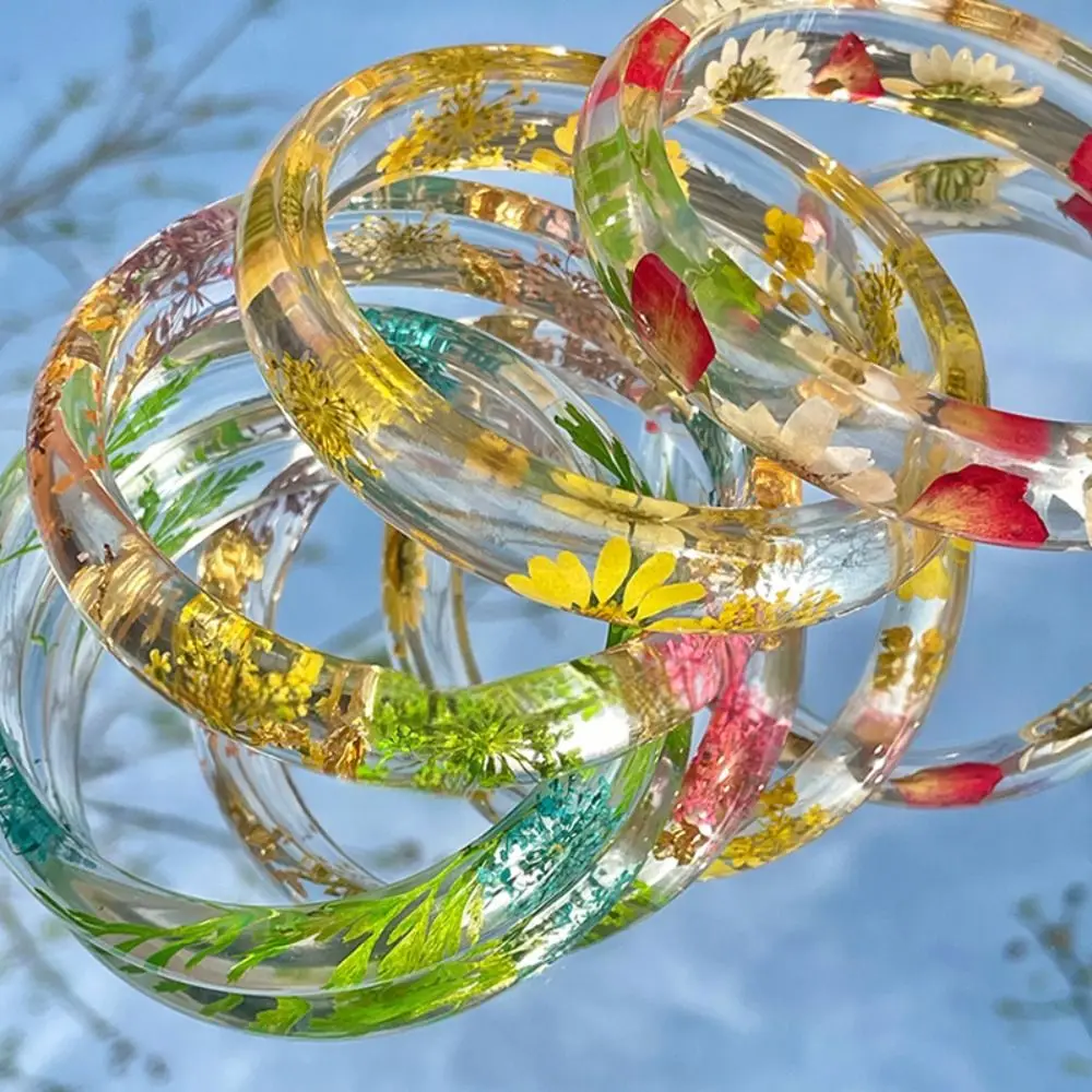 레트로 보헤미안 아크릴 뱅글 와이드 레진 천연 드라이 플라워 팔찌 드라이 데이지 클리어 빅 커프 뱅글 장식