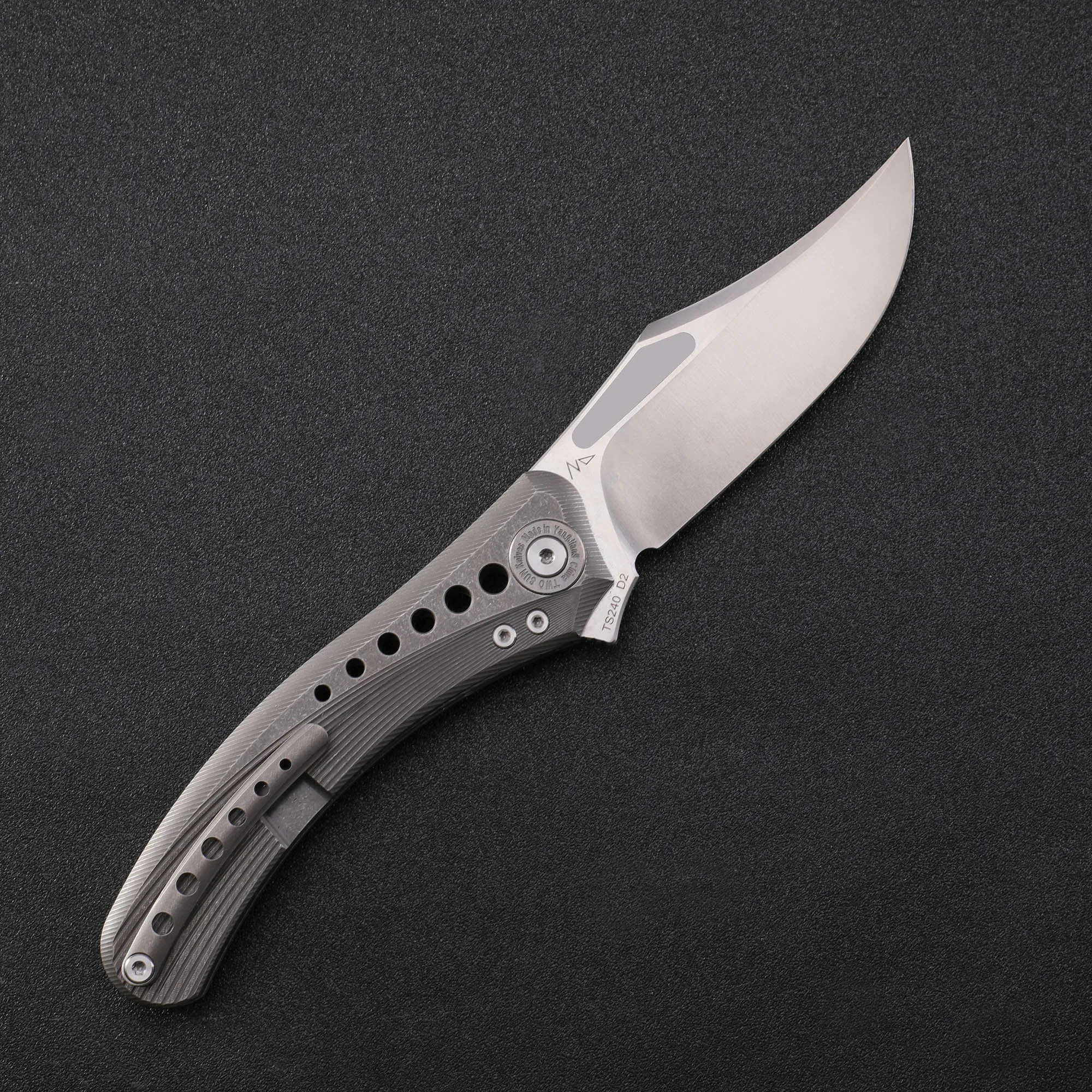 TWOSUN TS240 D2 Steel Folding Knife Titanium Handle Hunting Knives Travel Tactical Survival Camping Cutting EDC Pocket Tool