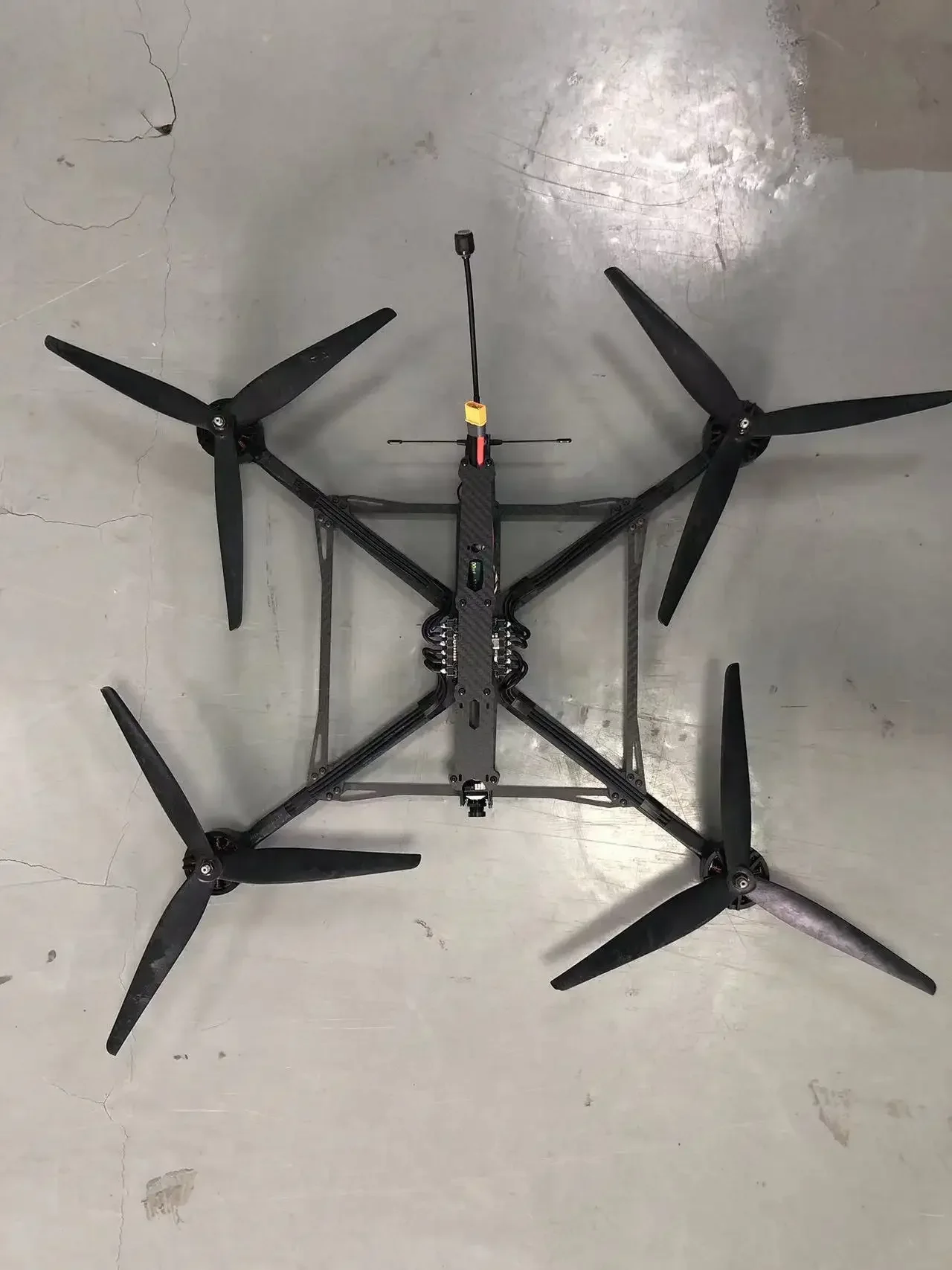 Telaio da 13 pollici più economico, carico di spessore del braccio da 10 mm, con parti FPV a lungo raggio da 6 kg