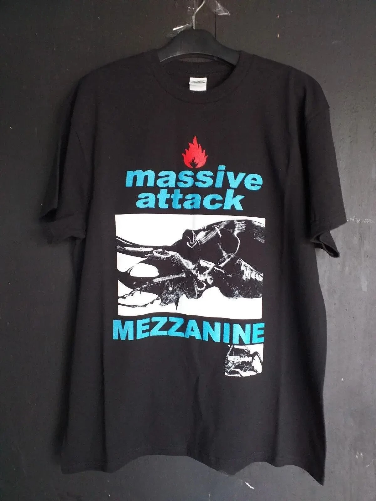 Harajuku Style T Shirts Massive Attack Mezzanine T-shirt Summer New Y2K Retro Casual T-shirt Print Loose Streetwear Unisex