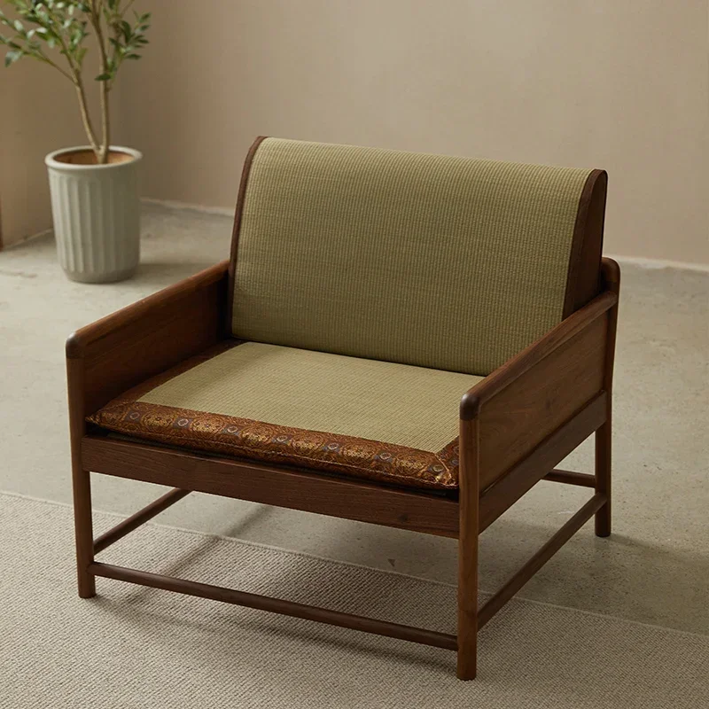 

Black walnut rush seat cushion master chair universal in all seasons Chinese meditation chair meditation chair