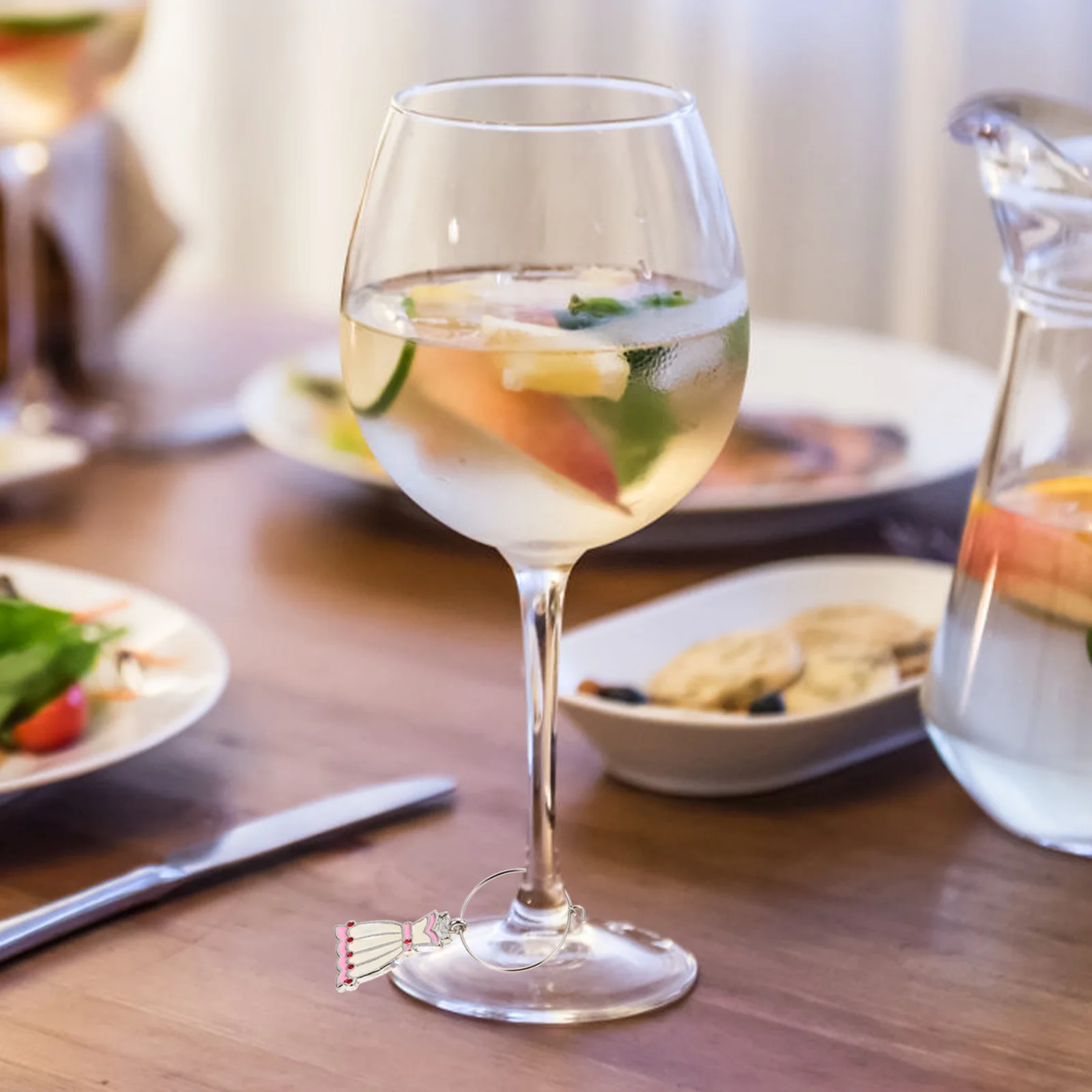 

6Pcs Wine Glass Charms Colorful Stylish Zinc Alloy Drink Markers for Party Wedding Banquet Decoration Wine Glass Charm