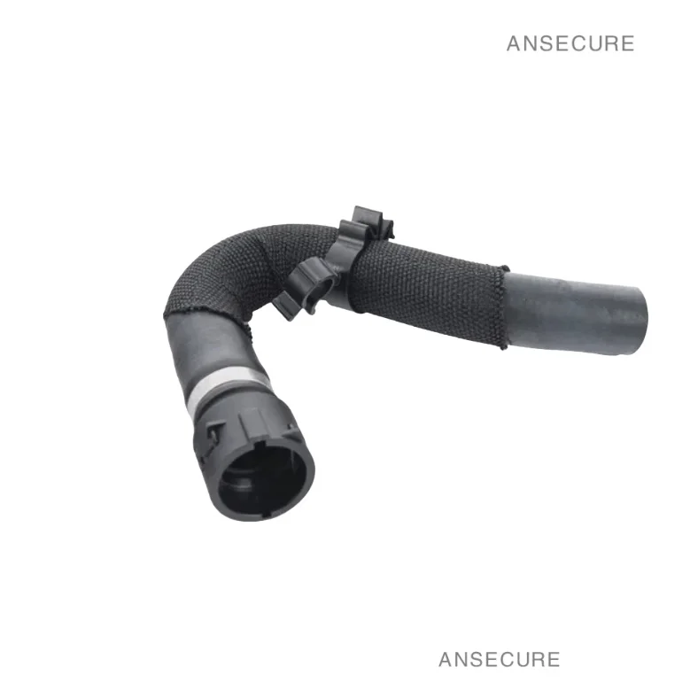 

Шланг охлаждающей жидкости бензинового двигателя 3,0 для Audi Q7 2010-2015 7L8121073C