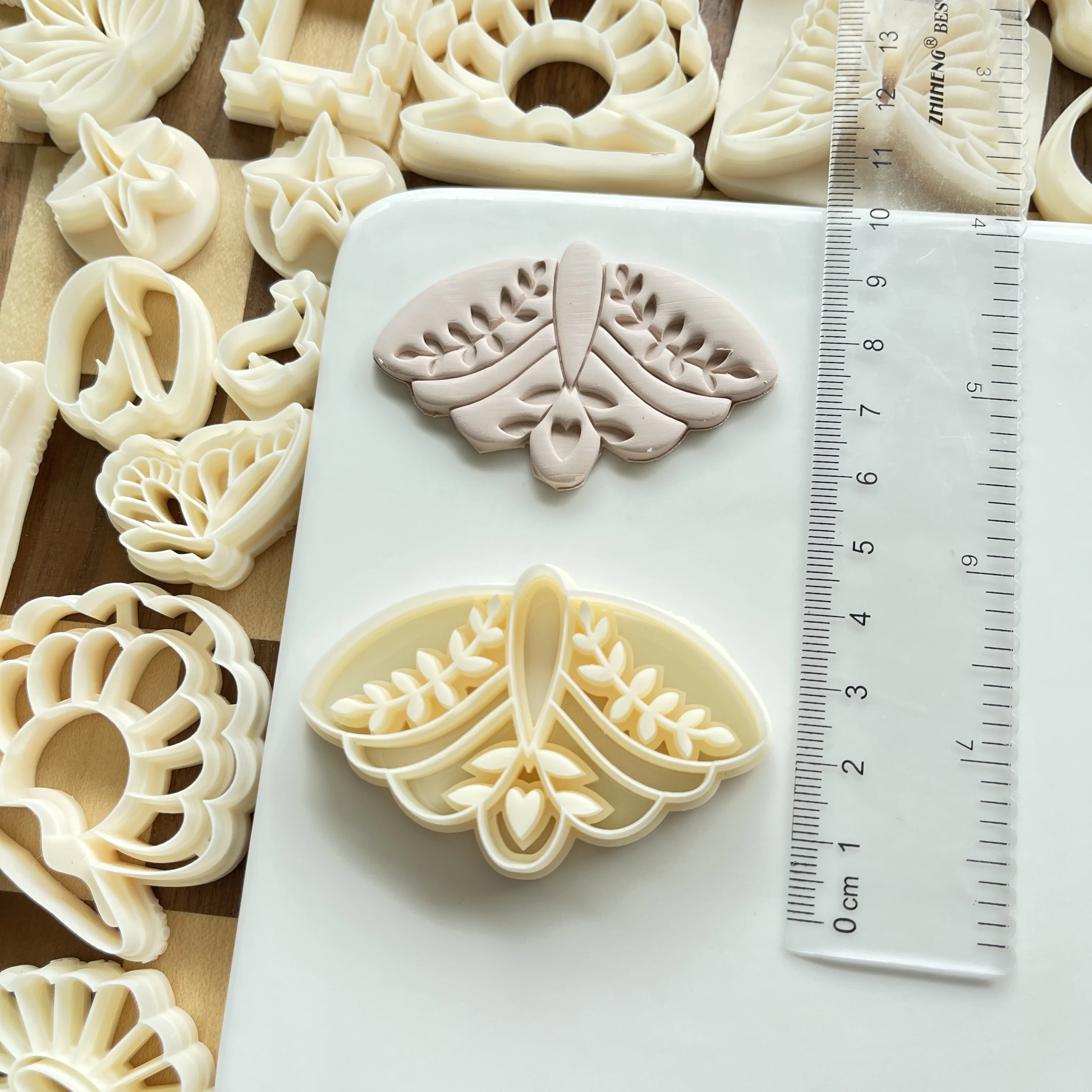 Schmetterling Serie Komplexe Exquisite Mottenförmige Ton-Schneidformen für DIY Ohrringe Schmuck Abzeichen Herstellung Polymer Clay Formen – Detail 3
