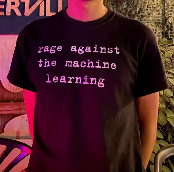 Rage against the machine shirt, kaus pemelajaran mesin keren