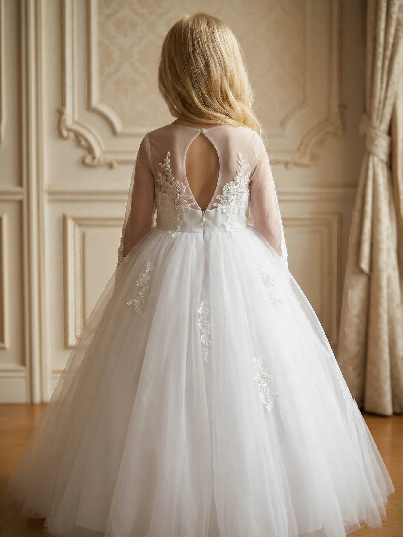 Girls White Lace Princess Dress Long Sleeve V-Neck Tulle Maxi Gown Flower Girl Wedding & Performance Dress