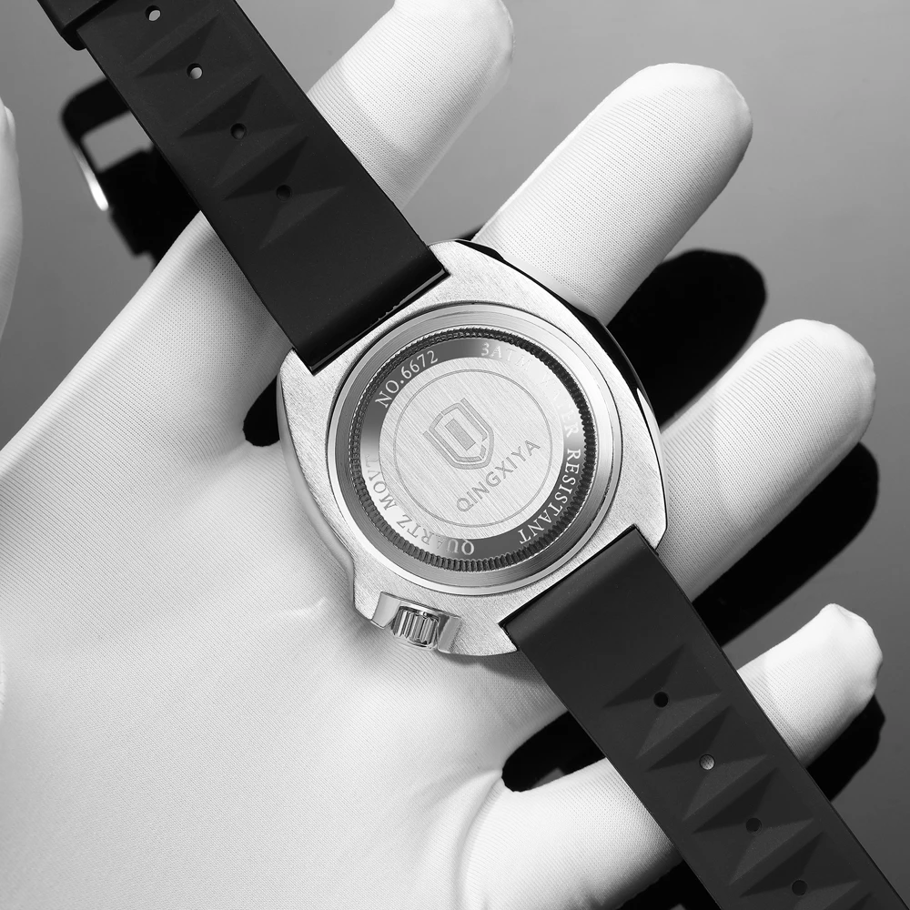 Men's Luxury Date Quartz Watch with Silicone Strap