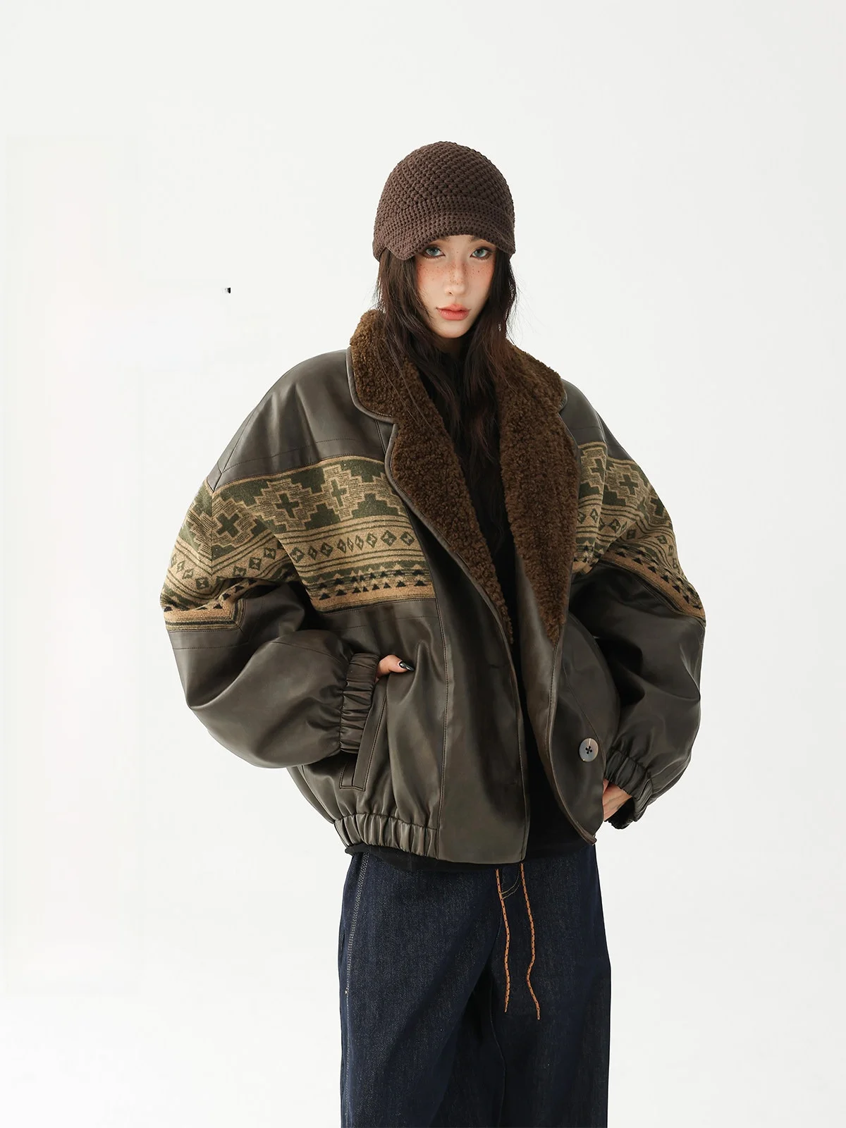 

Женское пальто AceStudios в американском ретро-стиле с принтом, утепленное хлопком, с кожаным воротником, свободного кроя