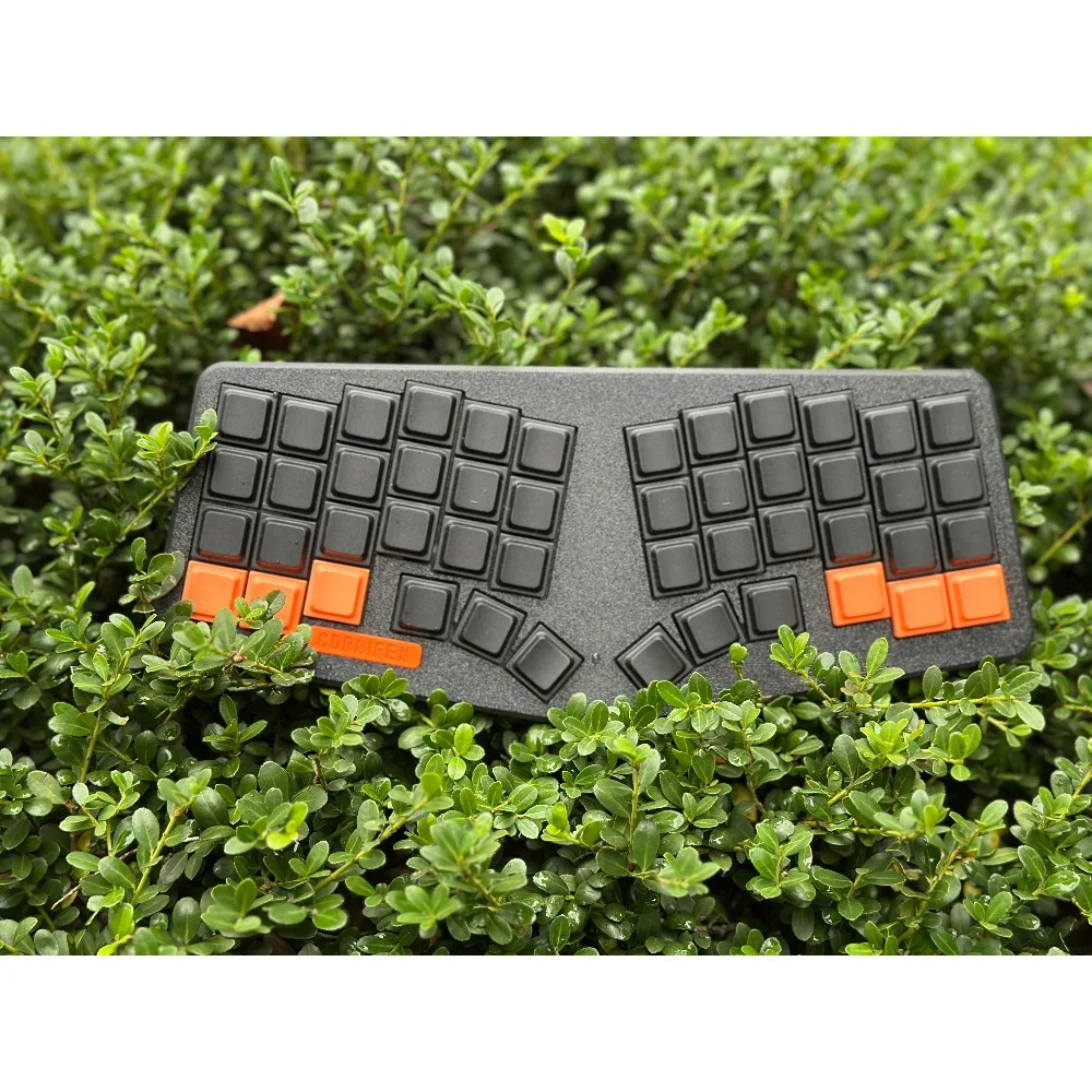 Cornifex48 Wired  Low Profile Mechanical Keyboard Compatible Choc V1 & V2 PLA Case Footan Classic Design Hot Pluggable QMK/VIAL