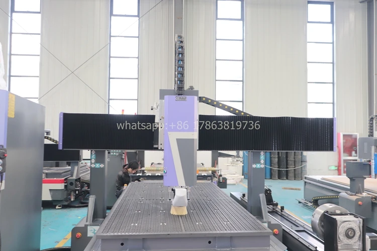 Enrutador de madera CNC para carpintería con sistema giratorio lateral DSP de 4 ejes para grabado de cilindros cuadrados