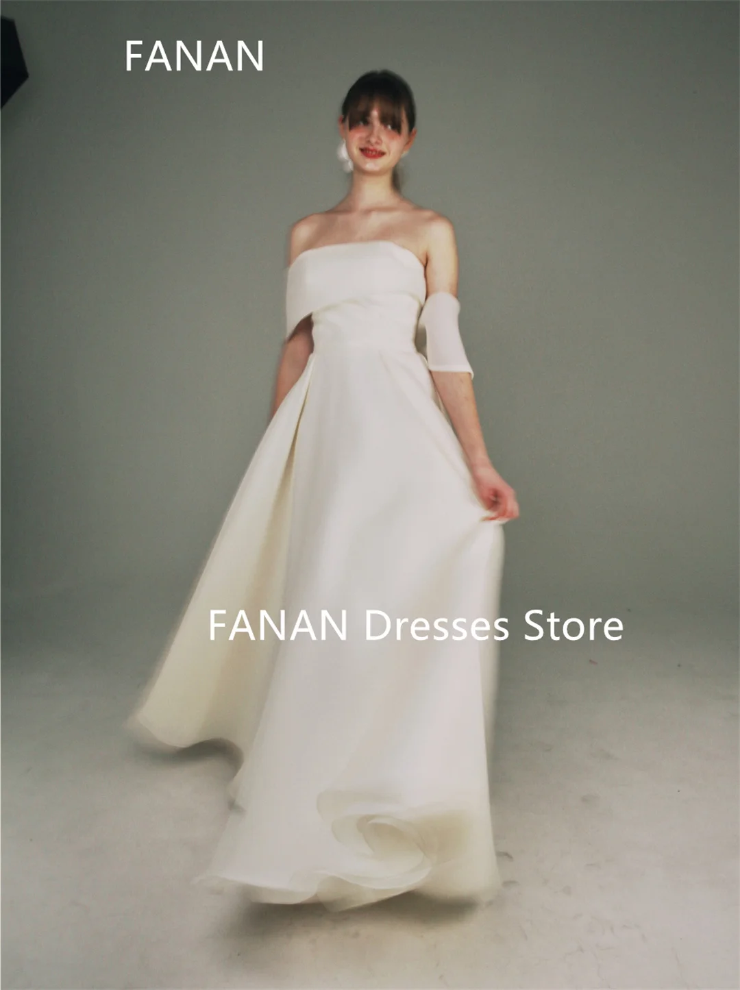 

Fanan Korea One-Shoulder Ivory Wedding Dresses 웨딩드레스 Organza Short Sleeves Custom Made Simple Photoshoot Bride Gowns Plus Size