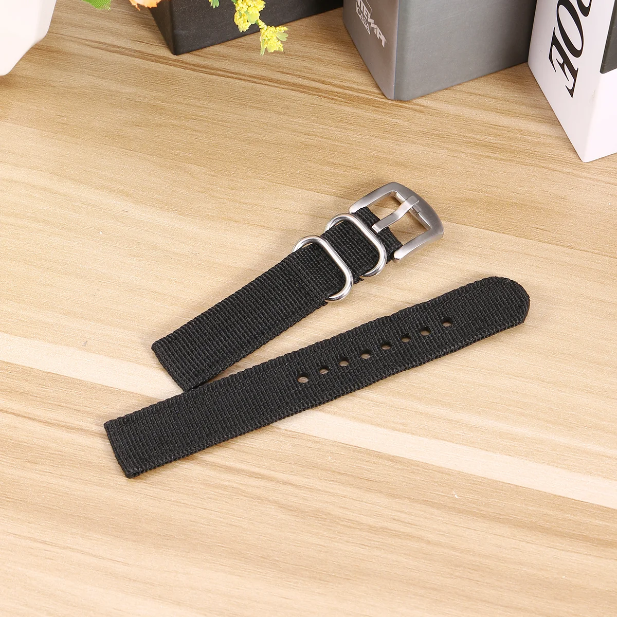 

Canvas Waterproof Watch Strap 18Mm Fashion Stitching Replacement Band for Men Business Style Wristband Casual Outdoor Use