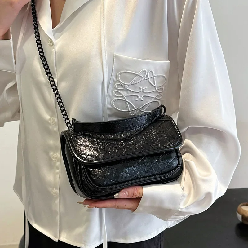 Popular Versatile French Shoulder Bag Niche Texture Underarm Bag Popular Messenger Stray Bag Temperament Portable