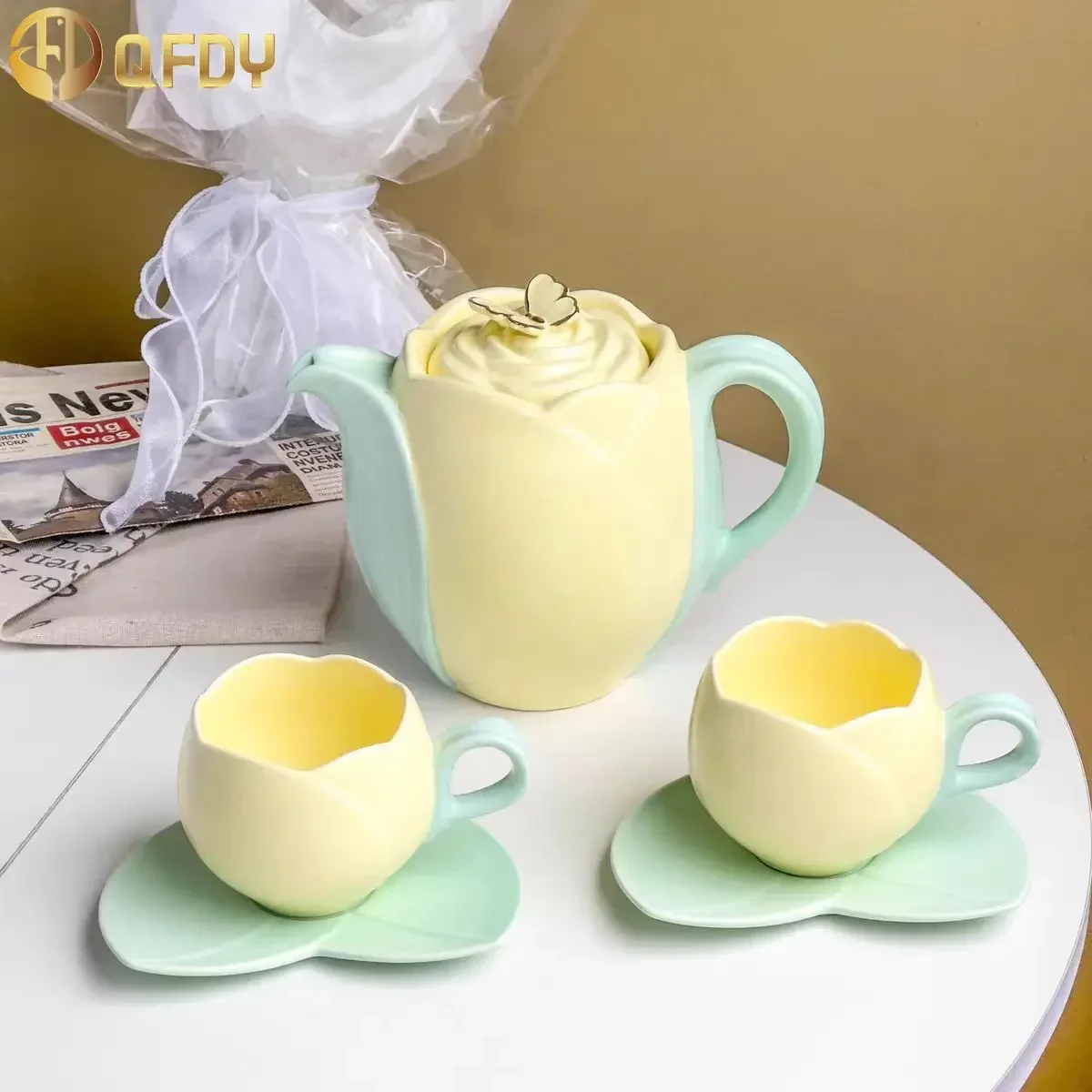 

Ceramic Coffee Cup Dish Pot Milk Tea Cappuccino Tableware Tulip Luxury Ceramic Teapot Set Camellia Tea Cup Afternoon Tea Set