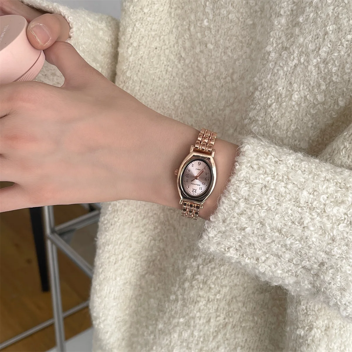 

Women Watches Top Brand Luxury Wristwatches Ladies Fashion Gold Bracelet Watch Female Elegant Clock