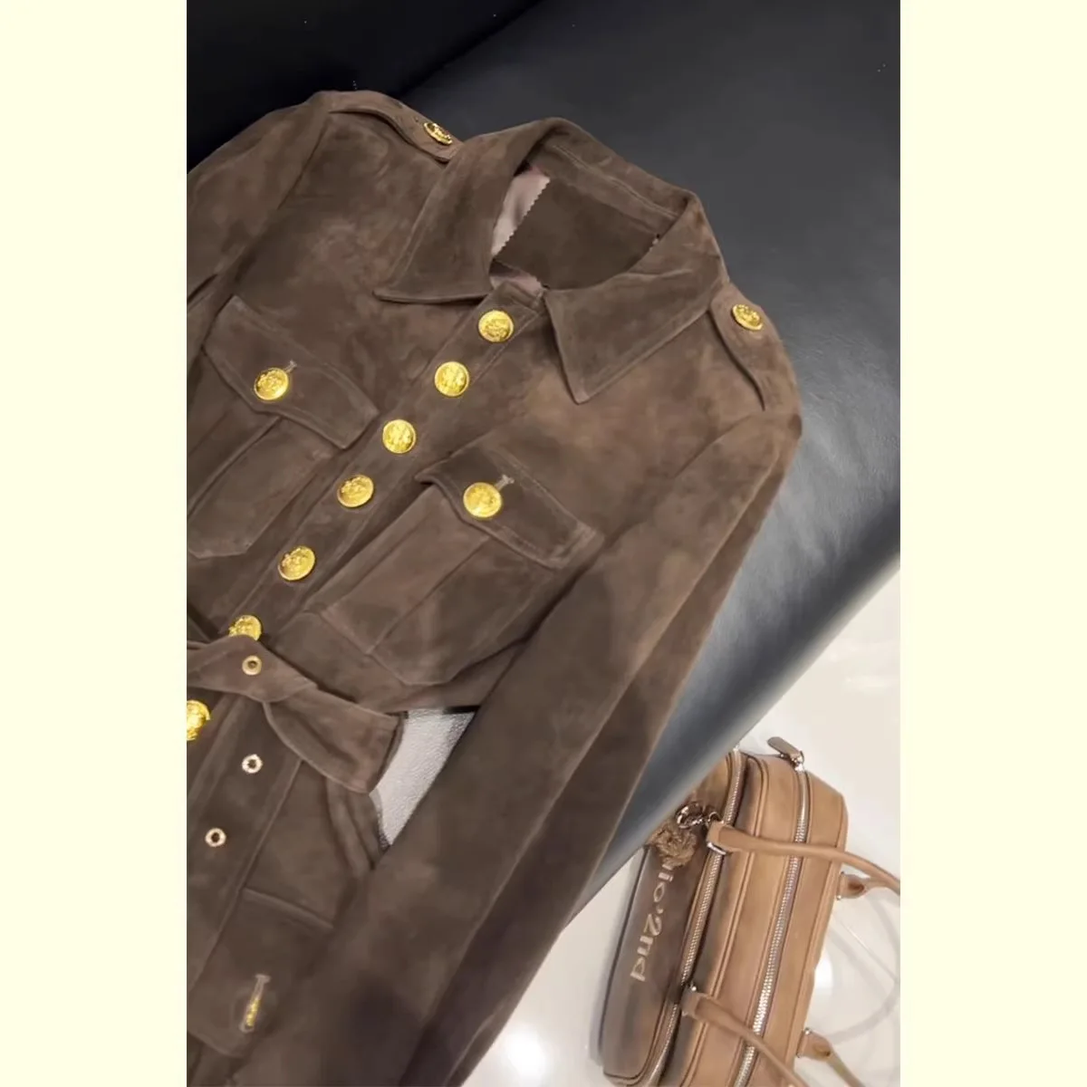 New Stylish High-End Jacket With Single-Breasted Buttons,  Autumn Collection, Waist-Cinching, Vintage Color Series For Women