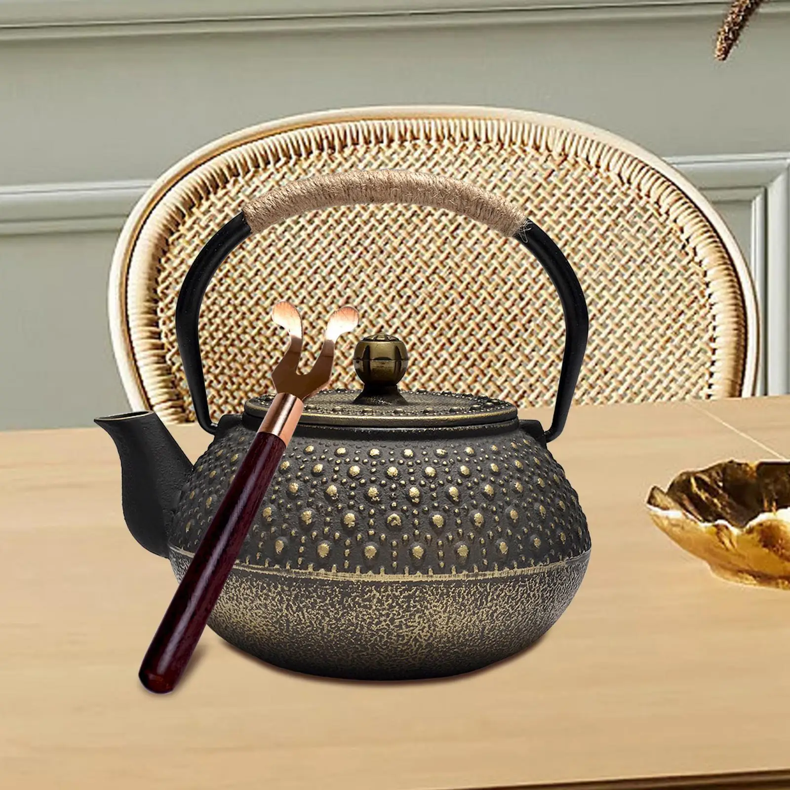 Cast Iron Teapot with Teapot Clip with Tea Strainer Tea Pot Tea Kettle Pot for Restaurant Household Camping Family Hiking