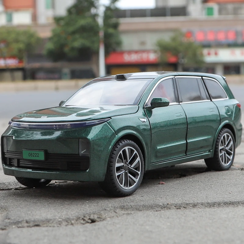 1:24 Ideal Li L9 Alloy Car Model Simulation SUV Diecast Vehicle Sound and Light Children One Piece Auto Gift Boy Toys Hot Wheels