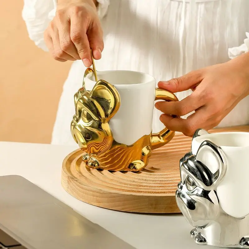 

Скандинавская изысканная высокоценная технология, космический смысл, милая золотая и серебряная собака, керамическая кружка большой емкости, чашка для воды, кофе