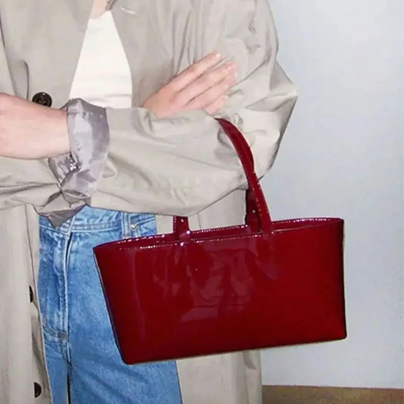 

2025 New Simple Horizontal Square Design Luxurious Bright Patent PU Leather Wine Red Women's Handbag Shoulder Underarm Bag