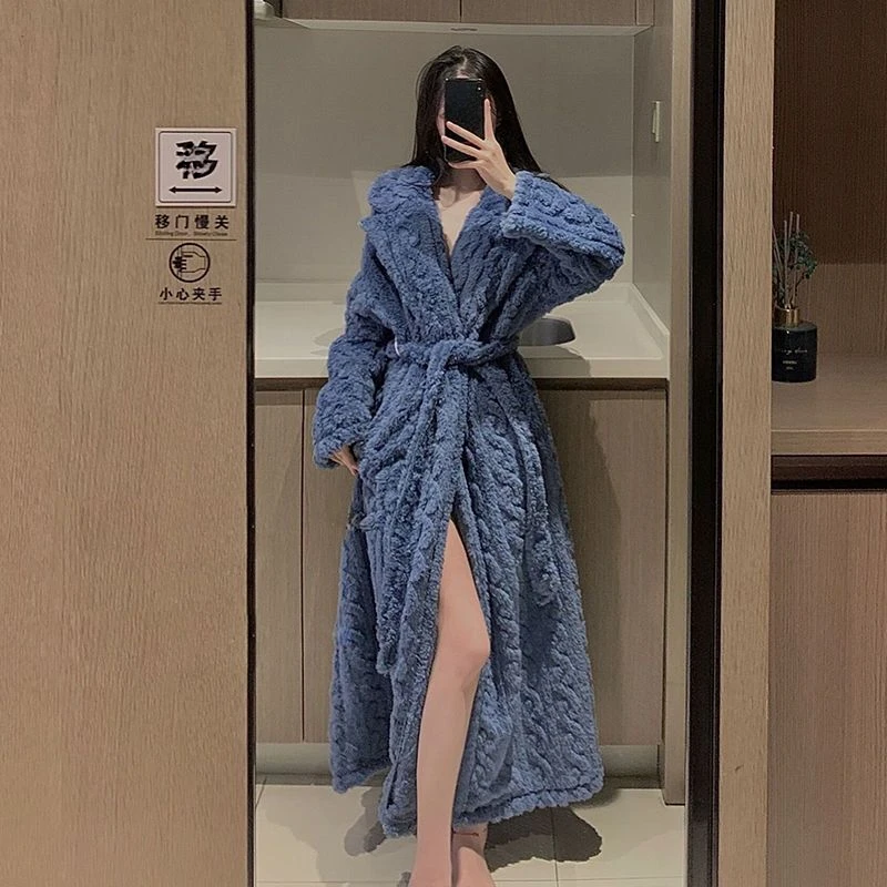 Flannel Night Gown Female Autumn and Winter Thickening Type Bathrobe Mid-length Style Coral Fleece Soft Comfort Warmth Advanced