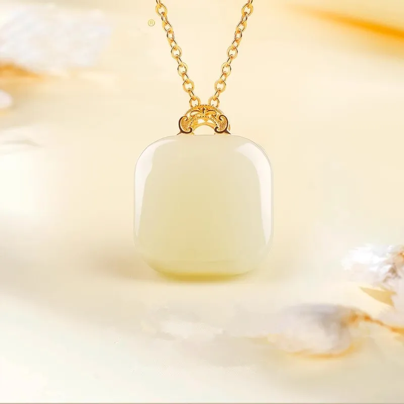 Real 18K gold Hotan Jade pendant Au750 safe and sound brand pendant gifts for mother and girlfriend boutique jewelry D0108