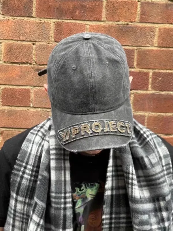 2025-y-プロジェクト-ウォッシュドダメージ研削刺繍ベースボールキャップ-mz217