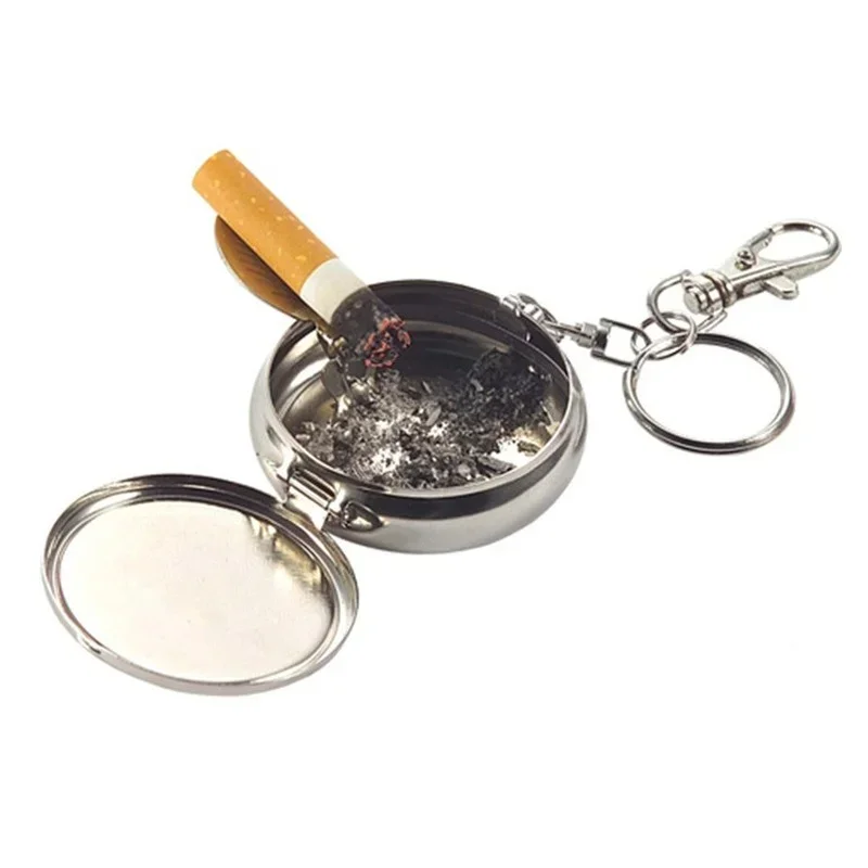 Portátil Forma Redonda Cinzeiro Keychain, Mini cigarro Keychain, liga de metal, bolso Smoke Bandeja Ash, cor aleatória, Eco-friendly, 1Pc