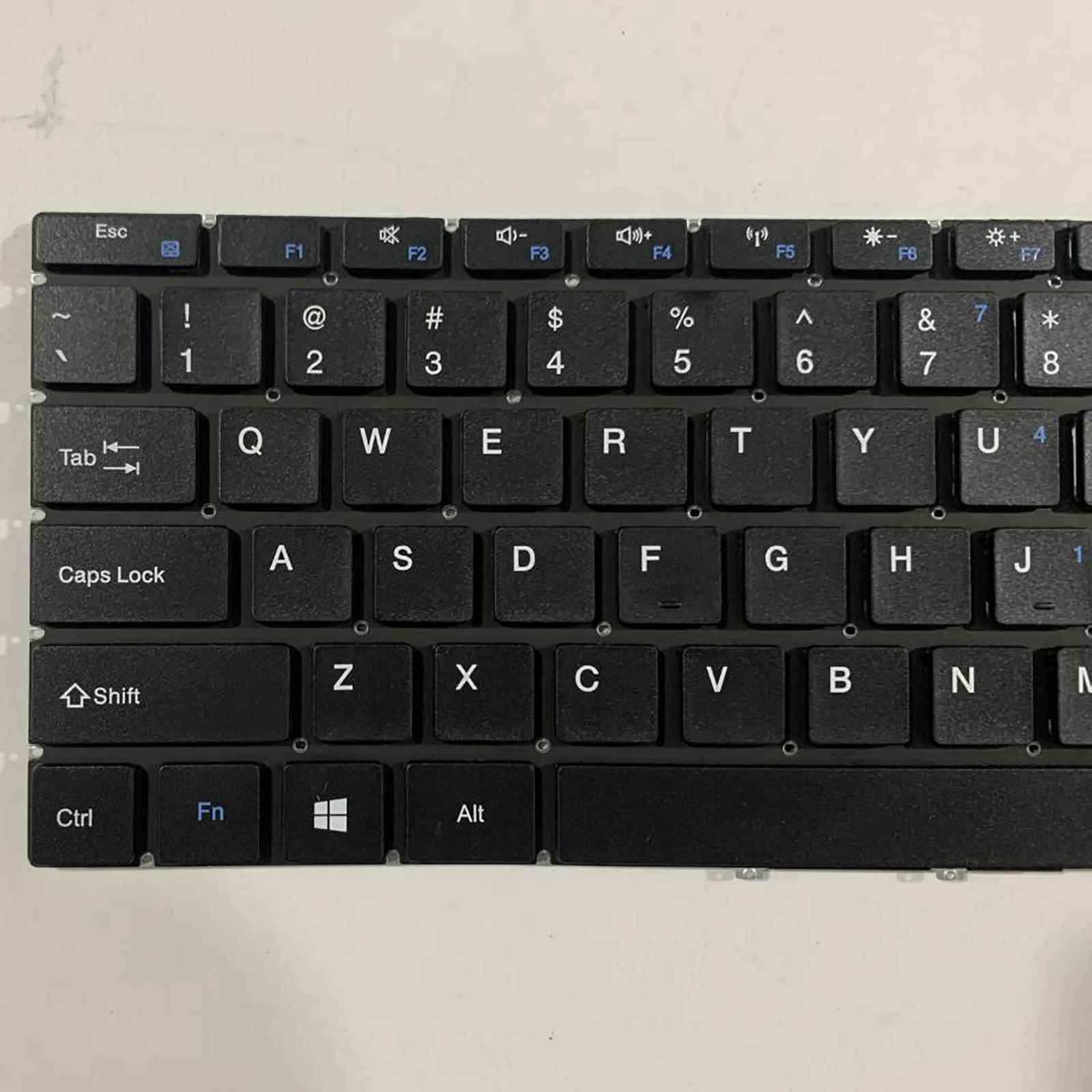 الولايات المتحدة للوحة المفاتيح PN CHUWL CW1514 Q14CH DOK-V6318A NB-17-6318A-10-BO-US