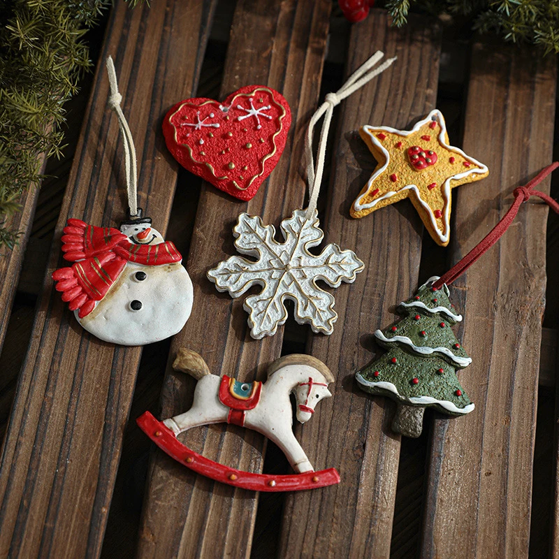 Christmas Tree Pendants Ornaments Resin Santa Claus Snow Xmas Tree Hanging Christmas Decorantions New Year 2024 Gift Home Decor