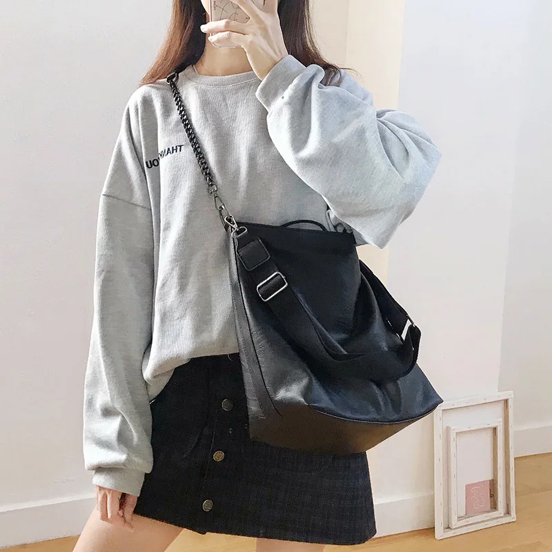 

Black PU Bucket Chain Bag New Slung Wild Autumn Winter Ins Shoulder Large Capacity Fashion Lady Bucket Bags