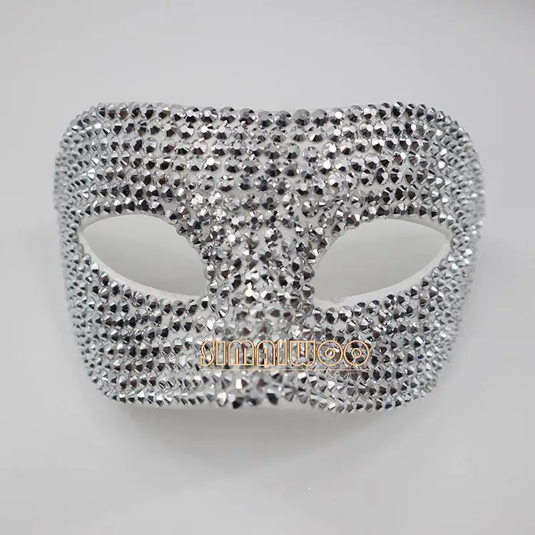 Imagem -05 - Rhinestone Half Face Masquerade Mask Halloween Makeup Ball Shinning Resina Diamante Gato Máscara Veneziana Presente de Carnaval