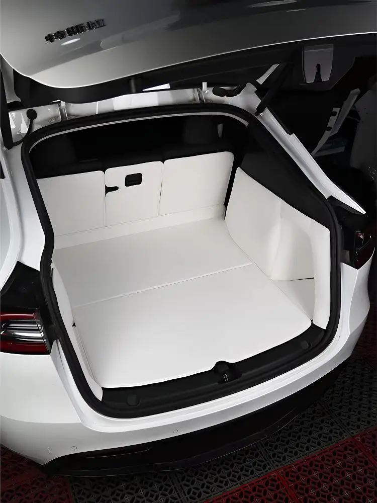 Tapete de Porta-Malas em Couro Nappa Branco para Tesla Model Y/3 2021-2026 Forro de Carga Personalizado Totalmente Coberto Impermeável Antiderrapante Protetor de Feltro