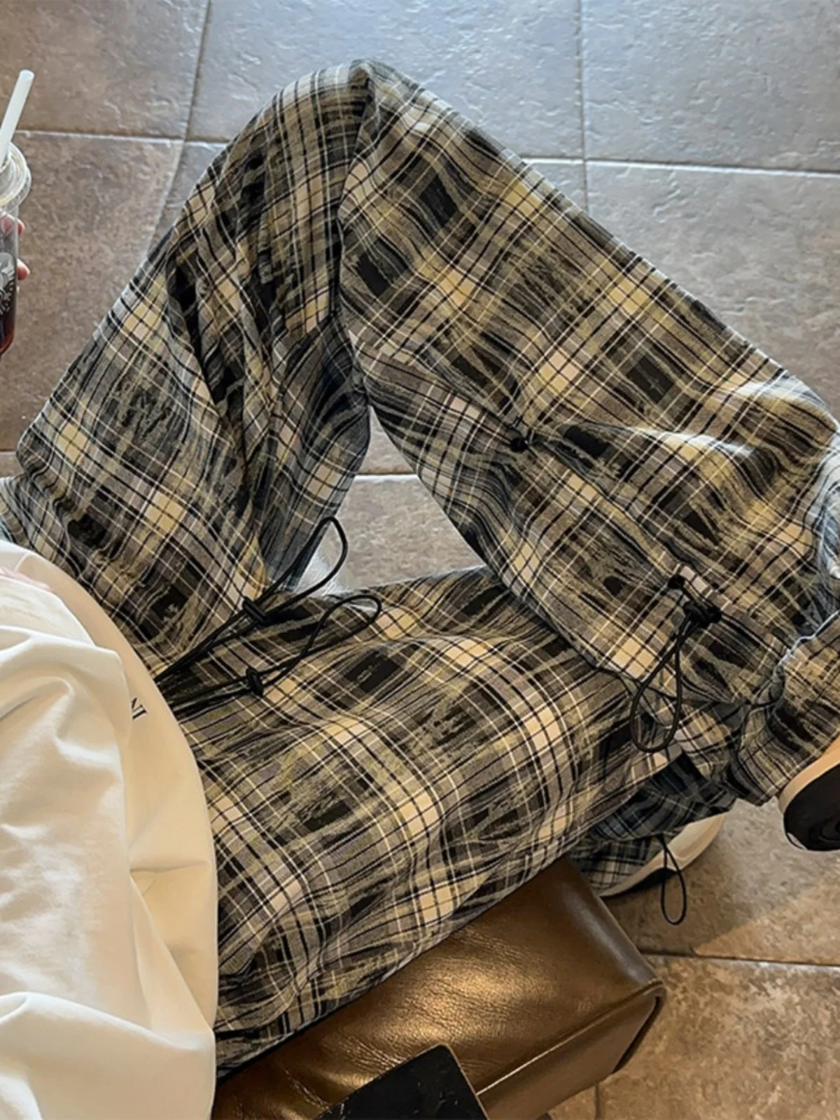 กางเกงขายาวลายสก็อตทรงตรงเอวสูงสำหรับผู้ชายรูปร่างสูง ดีไซน์ทันสมัย สไตล์ลำลอง เหมาะสำหรับฤดูใบไม้ผลิและฤดูใบไม้ร่วง