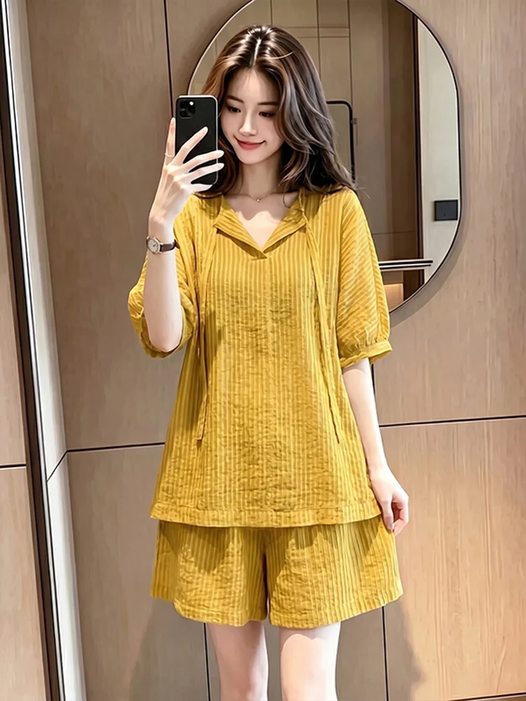 Casual Summer Outfit Women's Texture Short Sleeve Top Wide Leg Shorts High Quality Beautiful Two-Piece Set Fashionable Ensemble